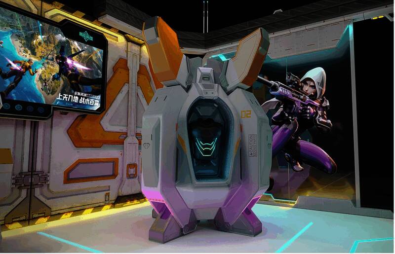 《高能英雄》高能支援仓现场图