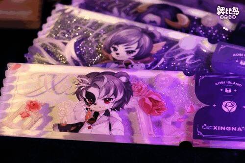奥比男团亚克力流沙票根周边展示14
