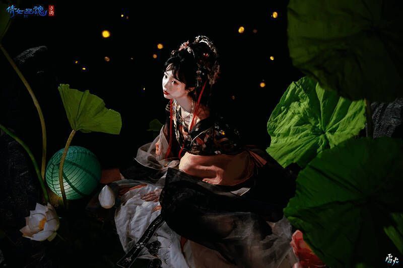 女款倩女手游与流烟昔泠联动汉服展示图