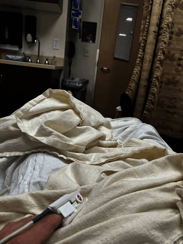 可能的 Xbox Series S 外观图