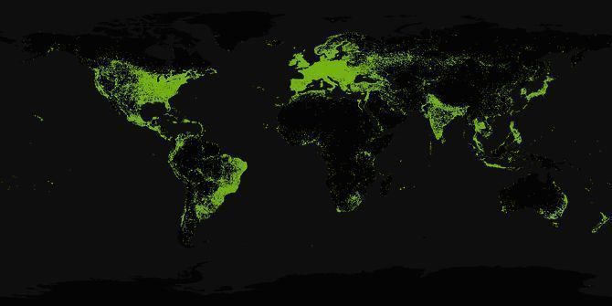Steam全球玩家分布图显示各大洲玩家密度，南极洲出现罕见亮光