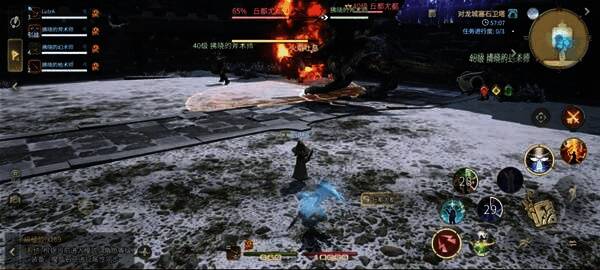 丘都尤都战斗中团队协作躲避技能的实况画面