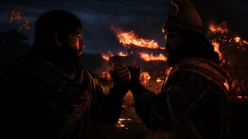 夜间营地篝火场景,烘托旅途中的温情时刻