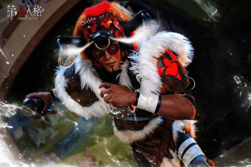 空军角色COS形象英姿飒爽，服装细节精致，完美复刻游戏角色造型