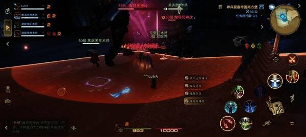 魔导巨兵释放大范围扇形攻击，玩家需灵活走位躲避