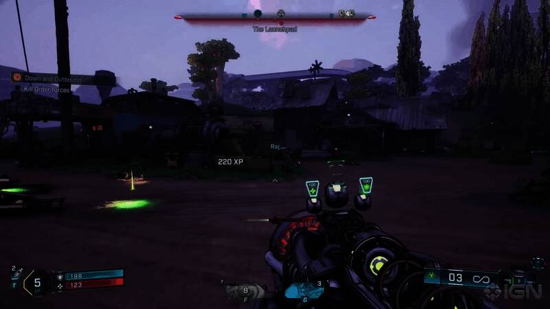 Boss战画面,巨型机械敌人发动攻击,场面震撼