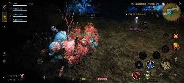 Boss释放蓄能晶须技能时地面出现红色预警圈,玩家需迅速撤离