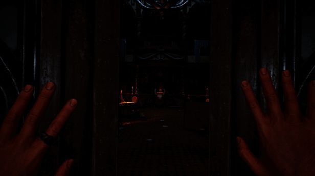 游戏中破败教堂场景，墙壁上刻满神秘符号，光线昏暗营造出压抑氛围