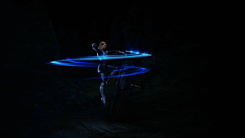 动态战斗演示，剑光划破黑暗的瞬间特效