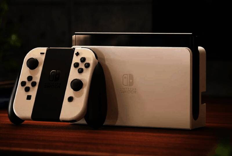 《1-2 Switch》游戏画面，两名玩家正在进行激烈互动