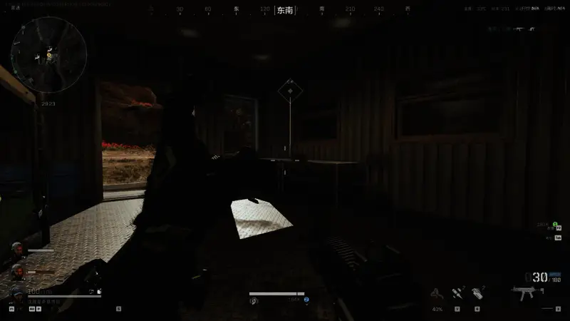 维修检查站二楼房间视角，窗外可见广阔地形