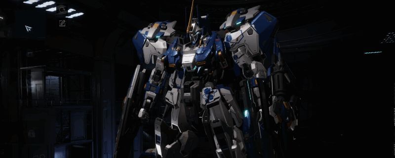 《解限机》中龙渊机甲的多种涂装展示,包括黑金、迷彩、银蓝等多种风格