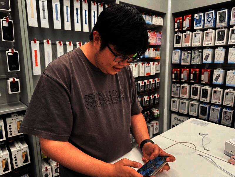 便签夹周边特写展示,六款不同造型的迷你蛋仔模型吸引眼球