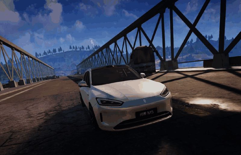 载具特写镜头,展示车辆装甲结构与高科技配置细节