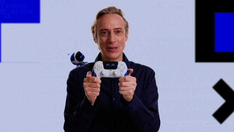 限量版DualSense控制器实物展示特写镜头展现精致做工细节