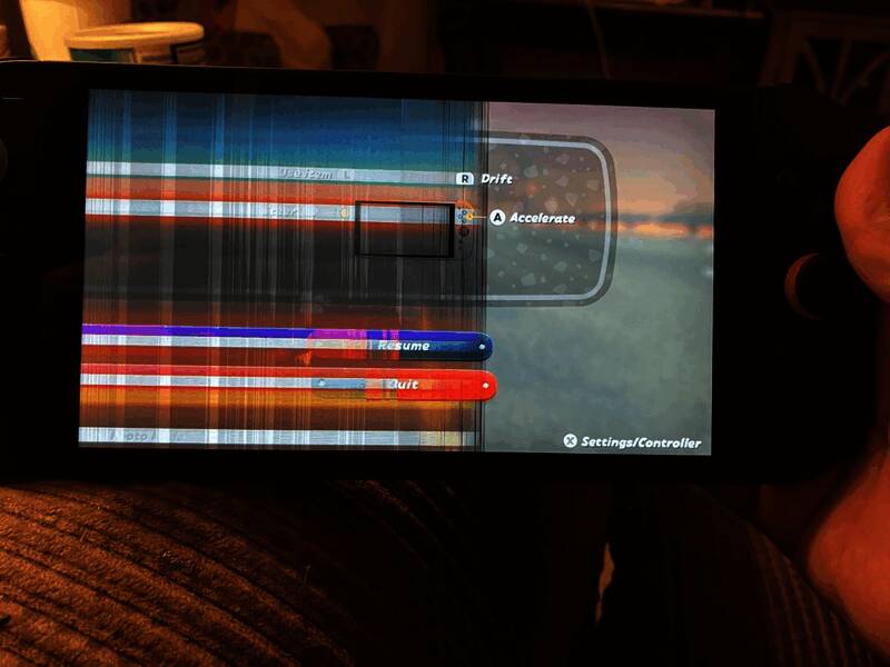 Reddit帖子截图,显示玩家对Switch2屏幕问题的讨论与建议