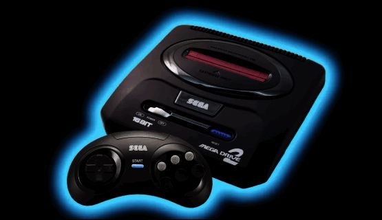 世嘉Mega Drive主机正面图,红白配色设计,展现经典复古游戏机外观