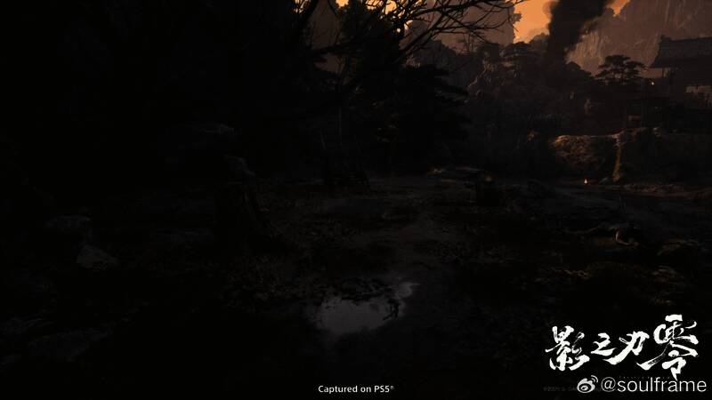 《影之刃零》雨夜战斗场景概念图,角色在昏暗巷道中对峙,雨水反光细节清晰