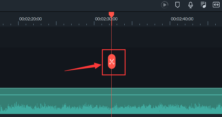 用户点击剪刀按钮,音频在播放线处被成功分割为两段,界面反馈清晰直观