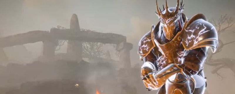 《污痕圣杯:阿瓦隆的陨落》游戏场景截图,展示阴暗森林中的神秘洞穴入口,周围弥漫着诡异雾气