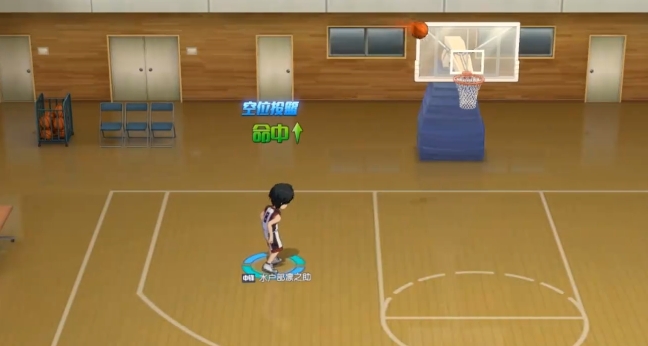 六名推荐球员站位图：火神与水户部镇守内线，黑子与伊月居中策应，日向游弋三分线外，土田坐镇篮下，地面浮现‘MVP TEAM’发光字样