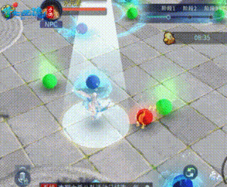 第三关BOSS战场景：水墨风格深宅庭院中，玩家小队围攻黑袍反派，技能特效交织如墨染云霞，击败瞬间BOSS化作黑烟消散，地面浮现‘仙君祝福’金色铭文