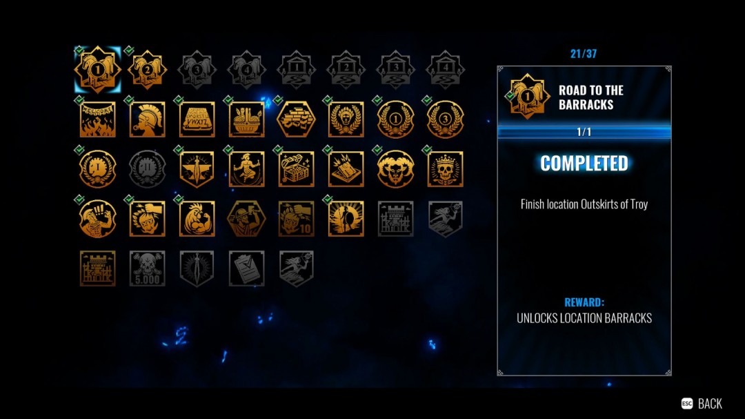 环境全景图：古希腊风格破碎神殿延伸至火山口边缘，远处悬浮着断裂的巨神雕像与崩解的星轨装置，天空呈现熔金与暗紫交织的末日天象