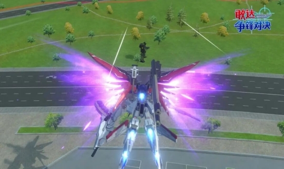 高速突进动作分解图：机体拖着湛蓝尾焰直线前冲，地面留下灼烧痕迹，前方敌人呈预警红框状态