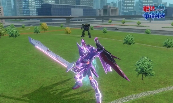 SEED状态激活特效：机体周身迸发金色粒子流，双眼亮起炽白光芒，UI显示‘SEED ACTIVE’动态字样