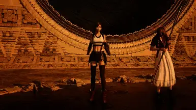 《最终幻想7：重生》蒂法隐形武器MOD截图