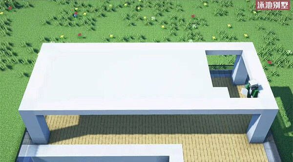 白色混凝土柱子及顶部连接画面